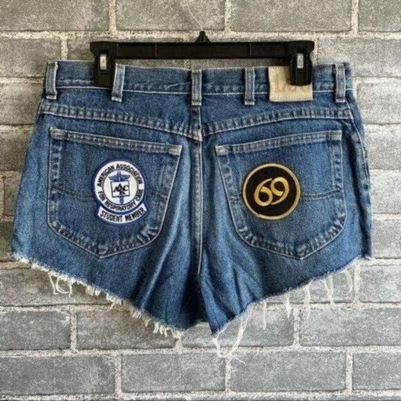 Lee Urban Renewal Vintage Remade Jean Shorts Patch - Picture 3 of 10